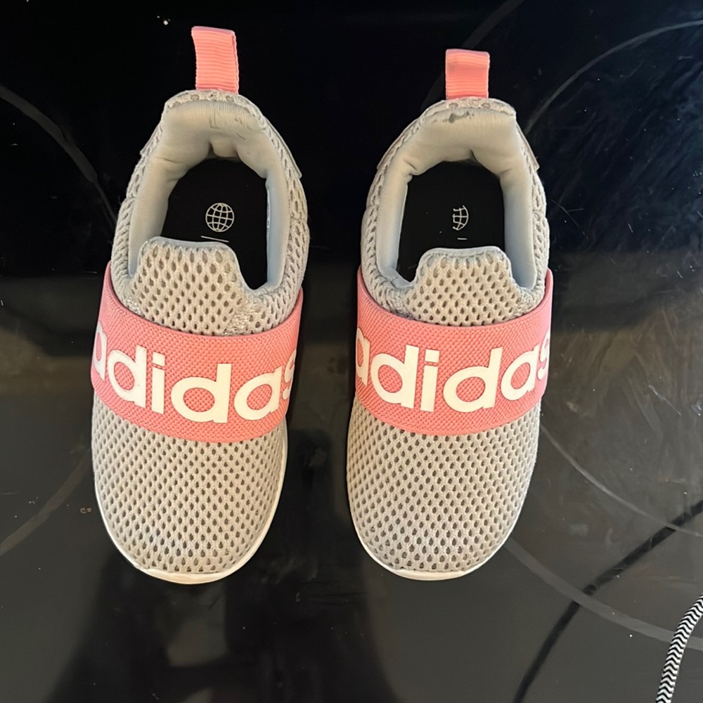 Toddler girls EUC Adida sneakers